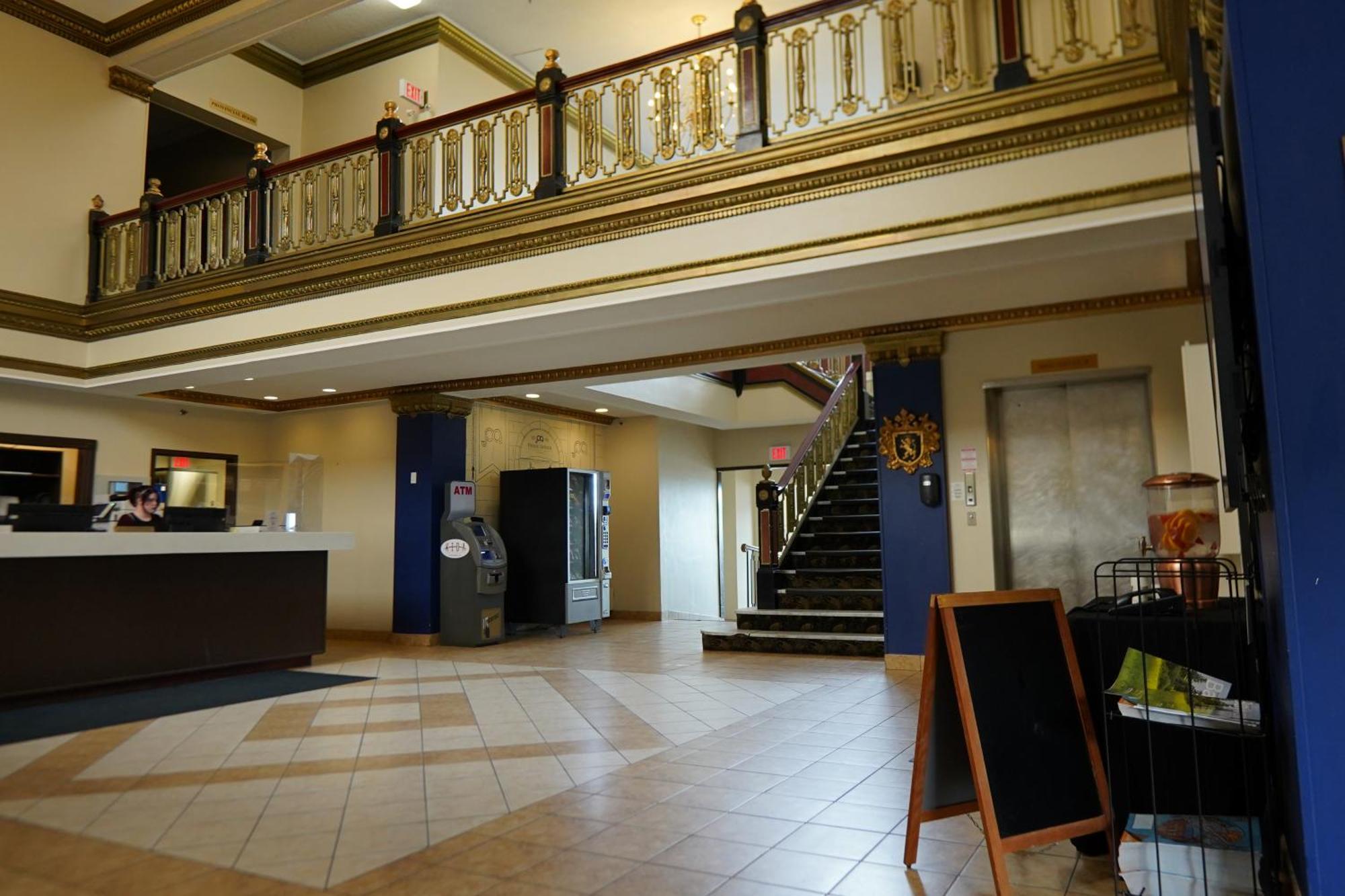 Prince Arthur Waterfront Hotel & Suites Thunder Bay Bagian luar foto