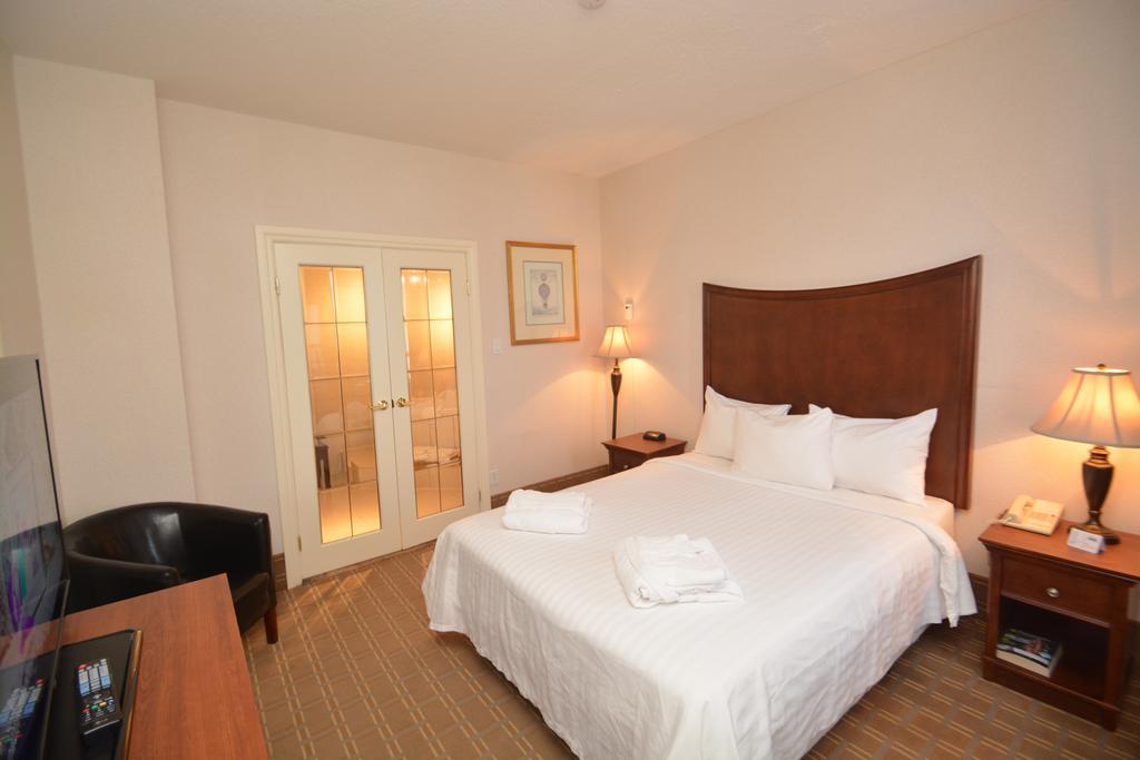 Prince Arthur Waterfront Hotel & Suites Thunder Bay Bagian luar foto