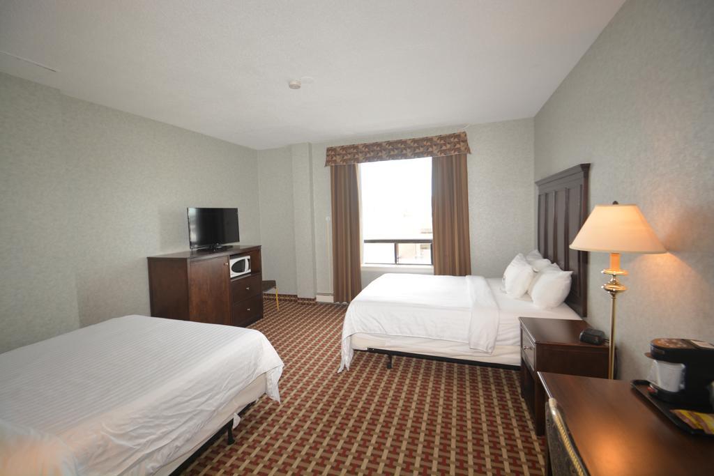 Prince Arthur Waterfront Hotel & Suites Thunder Bay Bagian luar foto