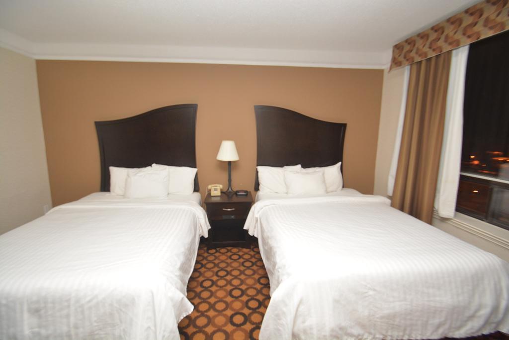 Prince Arthur Waterfront Hotel & Suites Thunder Bay Bagian luar foto