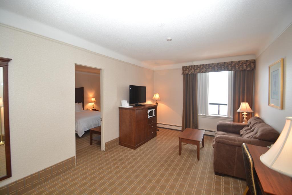 Prince Arthur Waterfront Hotel & Suites Thunder Bay Bagian luar foto
