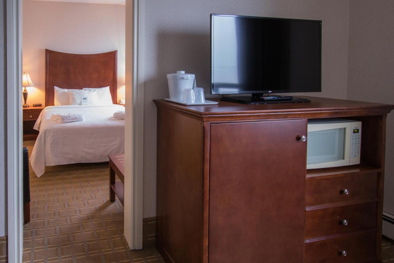 Prince Arthur Waterfront Hotel & Suites Thunder Bay Bagian luar foto